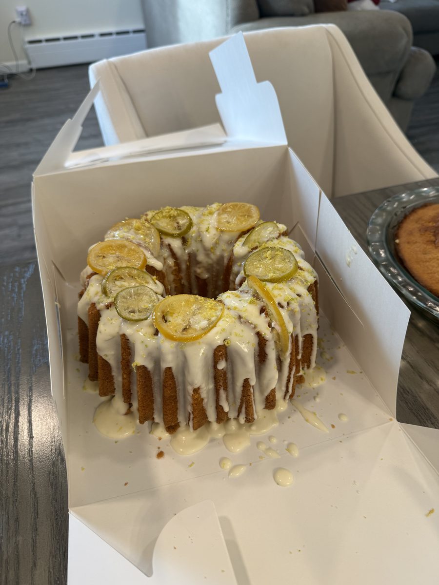 Lemon bundt